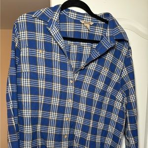 Deluth women’s shirt